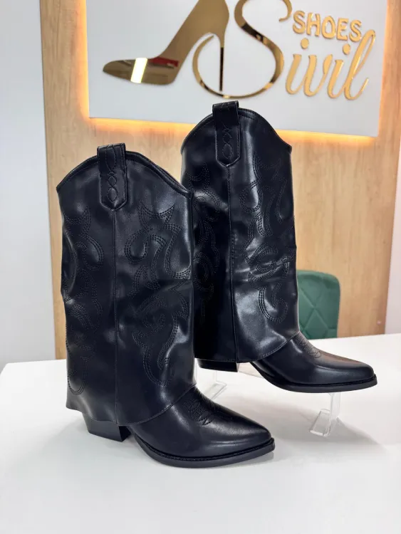 Cizme cu toc mic : eleganta si confort Clara 1