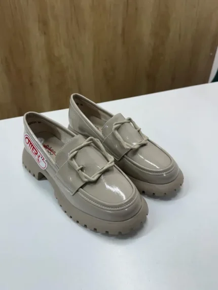 Loafers Otter din Piele Lăcuită Stil Modern D90