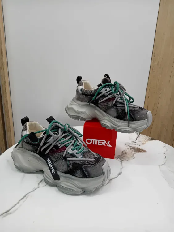 Adidași Damă Otter din Piele Naturală Gri-Negru, cu Accent Verde și Talpă Oversized H1-Z