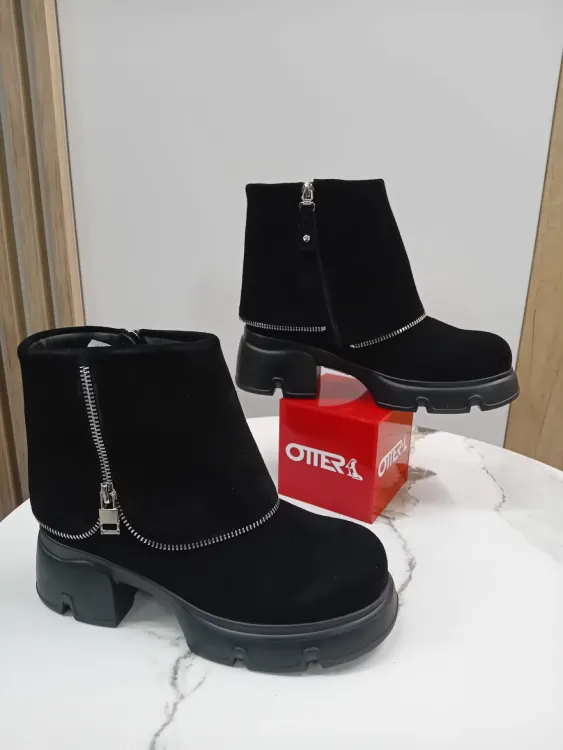 Botine Dama Otter din Piele Întoarsă Neagră cu Talpă Groasă – Stil Modern și Confort F453