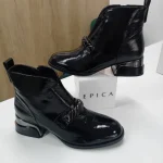 Botine Dama Epica din Piele Naturală Lăcuită Neagră, cu Lanț Decorativ și Toc Elegant 654B